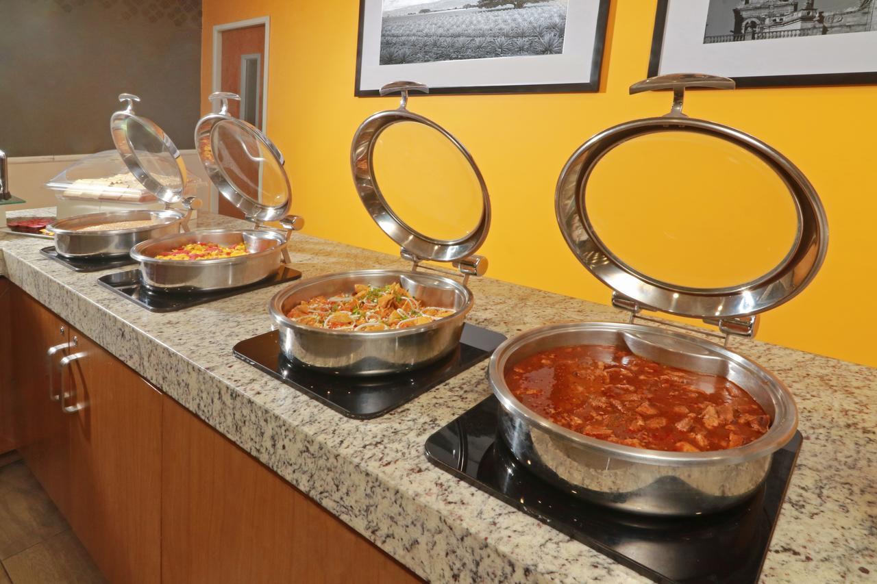 Wyndham Garden Guadalajara Acueducto Hotel Zapopan Kültér fotó