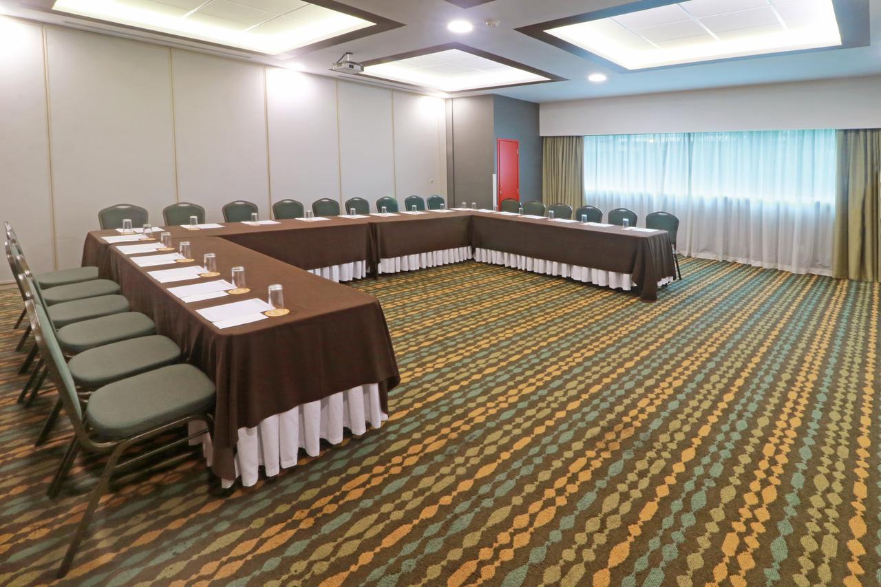 Wyndham Garden Guadalajara Acueducto Hotel Zapopan Kültér fotó