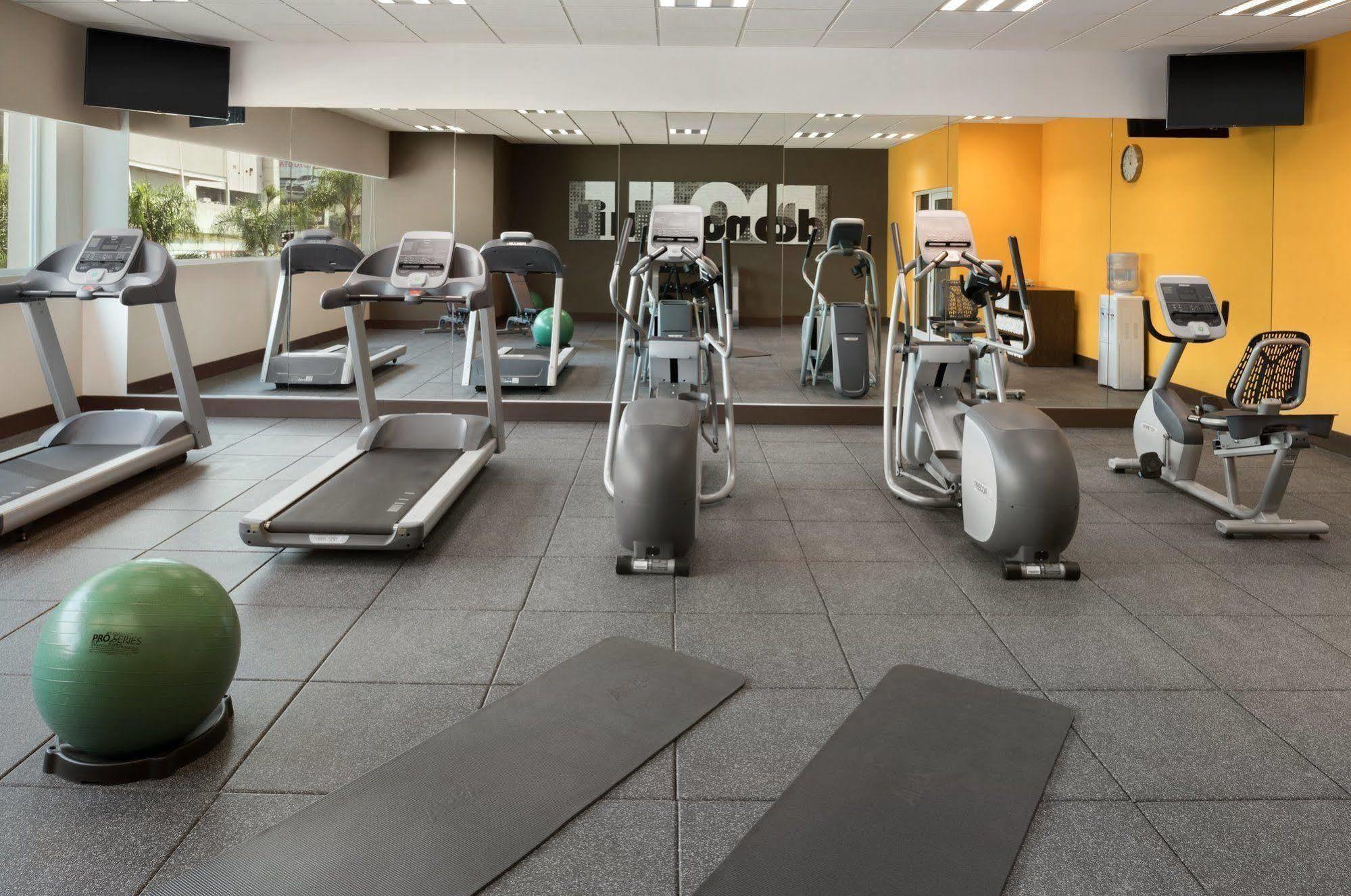 Wyndham Garden Guadalajara Acueducto Hotel Zapopan Kültér fotó